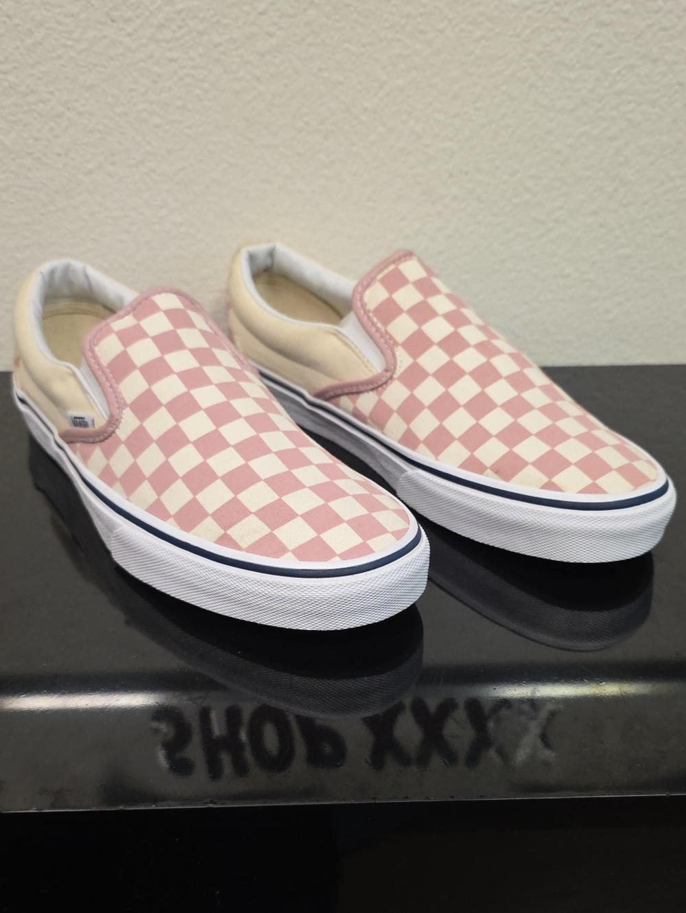 Vans Classic Slip-On Pink Checkerboard Men’s 9.5 Women’s 11